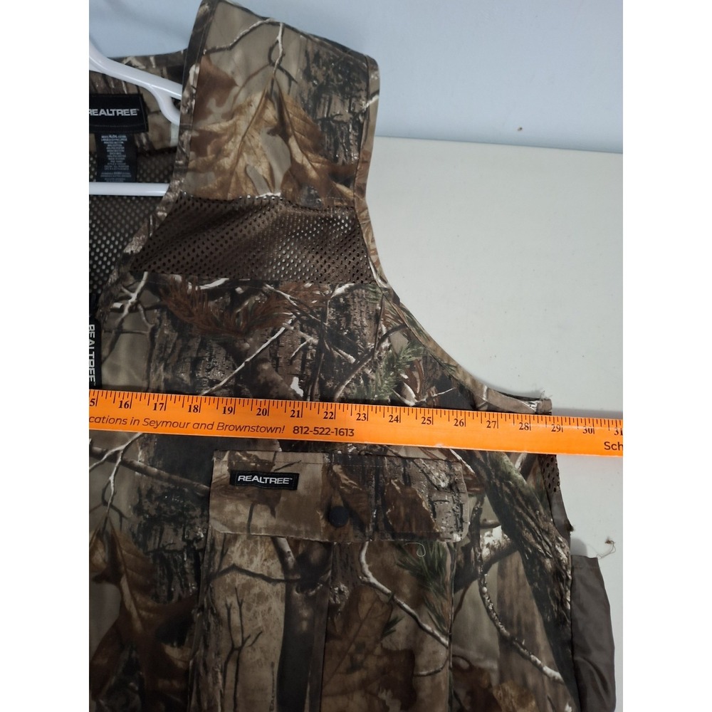 Realtree Men's XL/ 2XL Real Tree Camo Mesh Hunting Vest w/ Utility Pockets - Picture 8 of 14